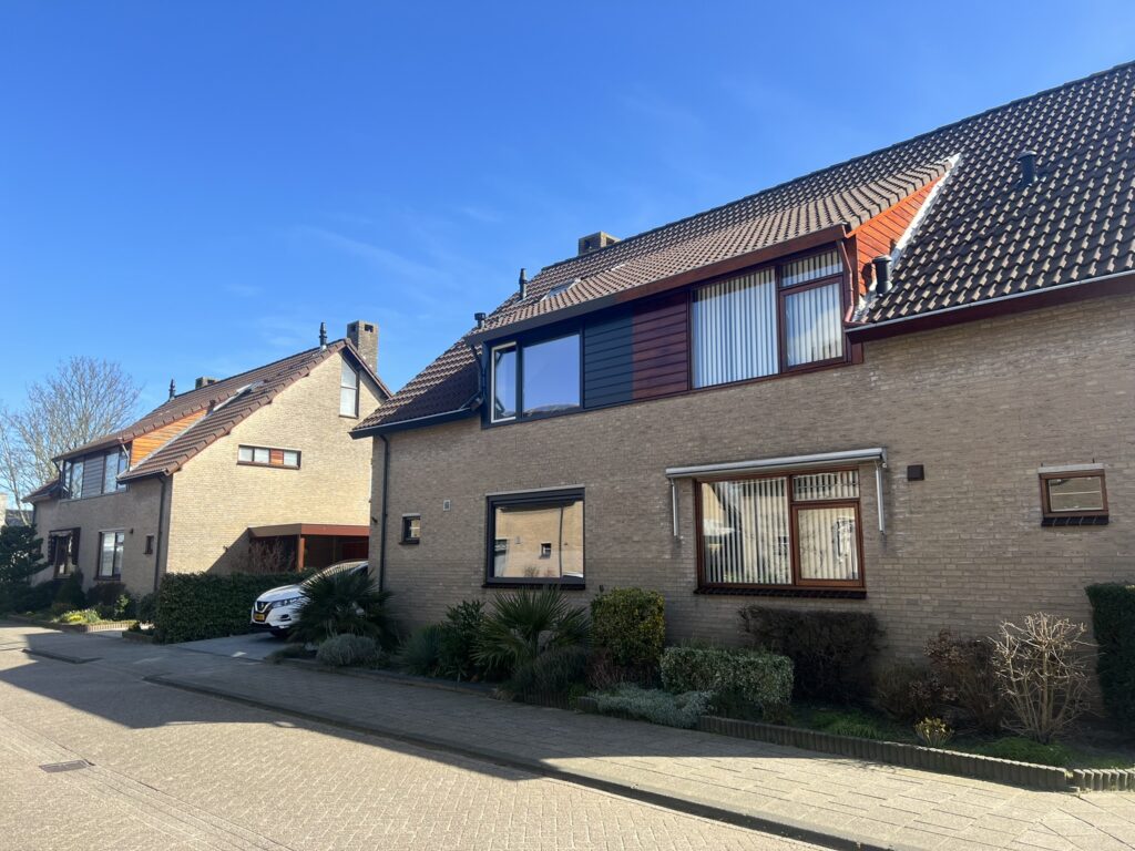 Aluminium kozijn geïnstalleerd aan de Klipperkade in Zoetermeer