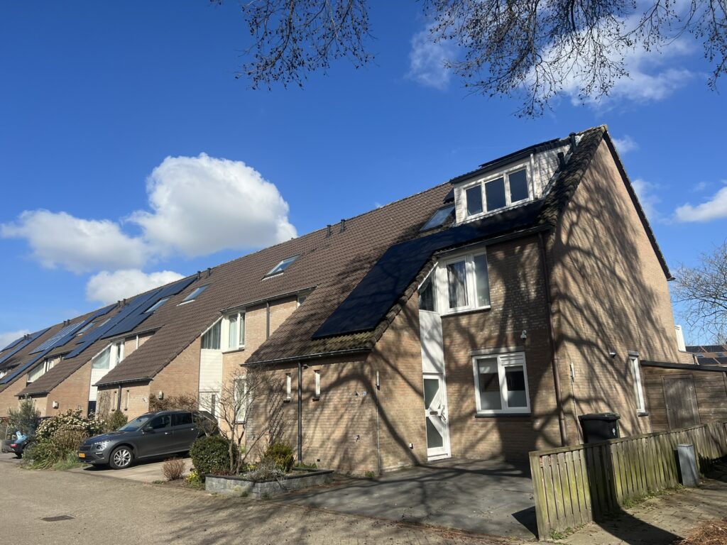 Geïnstalleerde kunststof kozijnen in woning Amundsenrede Zoetermeer