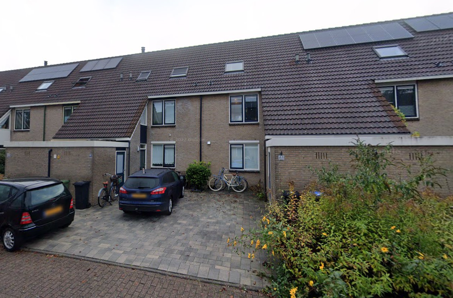 Montage van een aluminium schuifpui in een woning in Gouda
