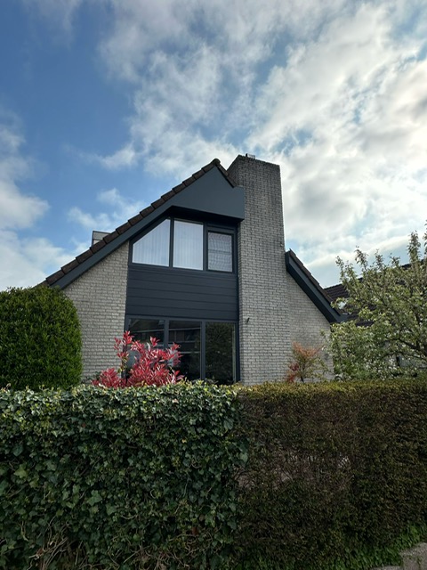 Nieuwe kunststof kozijnen geïnstalleerd in woning aan Speenkruid in Nieuwerkerk aan den IJssel